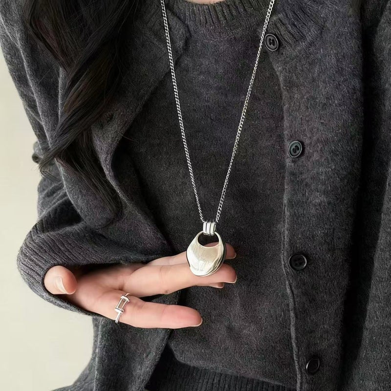 Pearl Saturn Pendant Necklace With A High-End Feel, Adjustable Pull Chain, Titanium Steel Sweater Chain Accessory For Women - Image 1